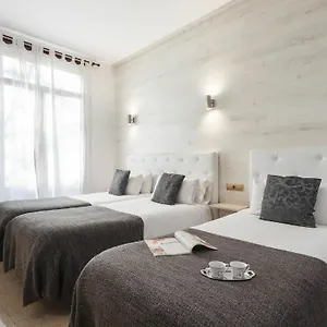 apartment-ramblas108.topbarcelonahotels.com/